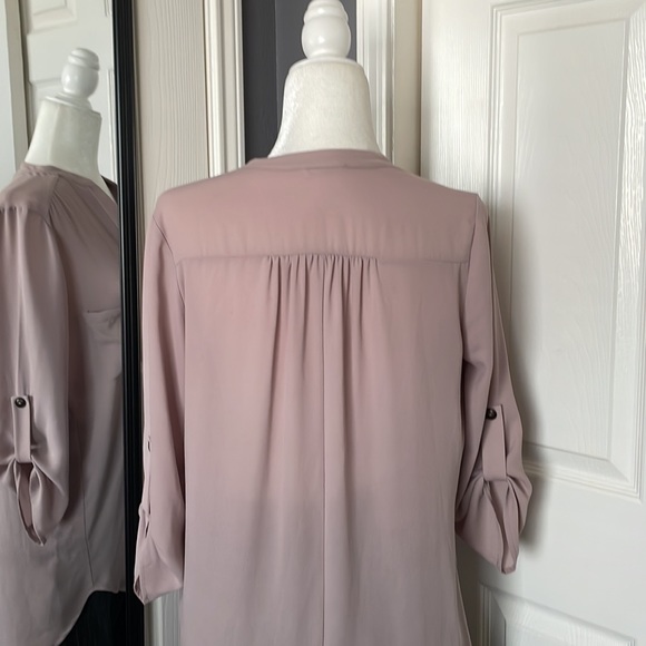 Lush drapery tunic top in blush - Picture 8 of 9